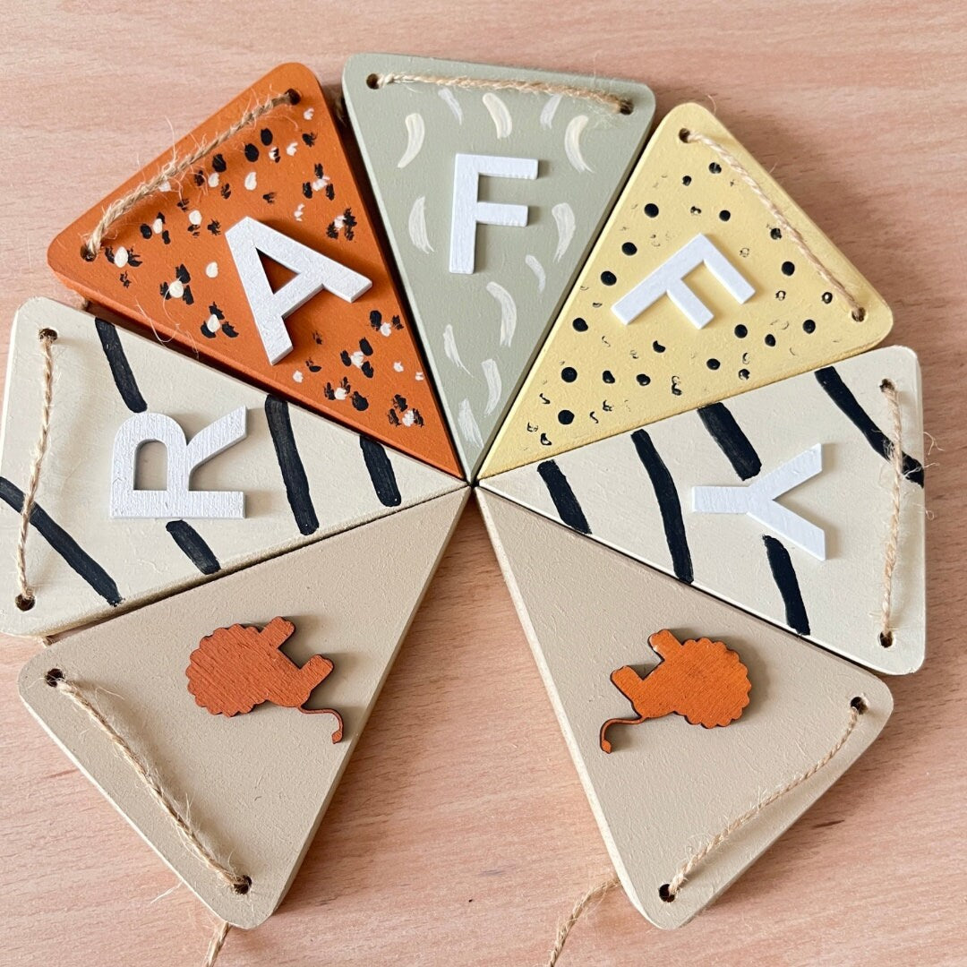 Personalised Safari Nursery Bunting: Jungle Theme Decoration,Safari nursey decor,Wooden name bunting,Kids nursery name sign