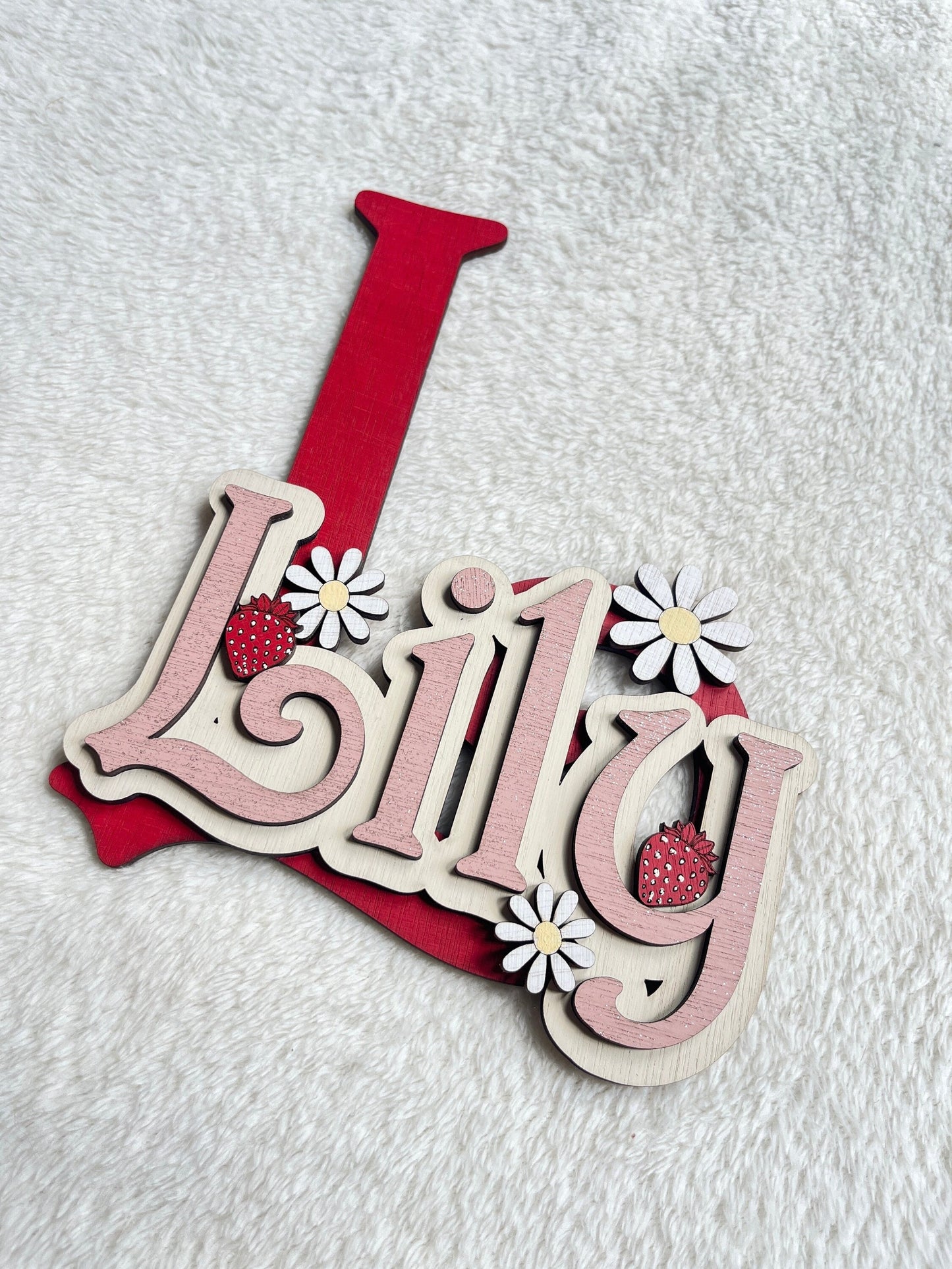 Strawberry Flower Name Sign Wooden Nursery Decor Girls daisy door sign strawberry bedroom decoration gift for kids room hanging wall art