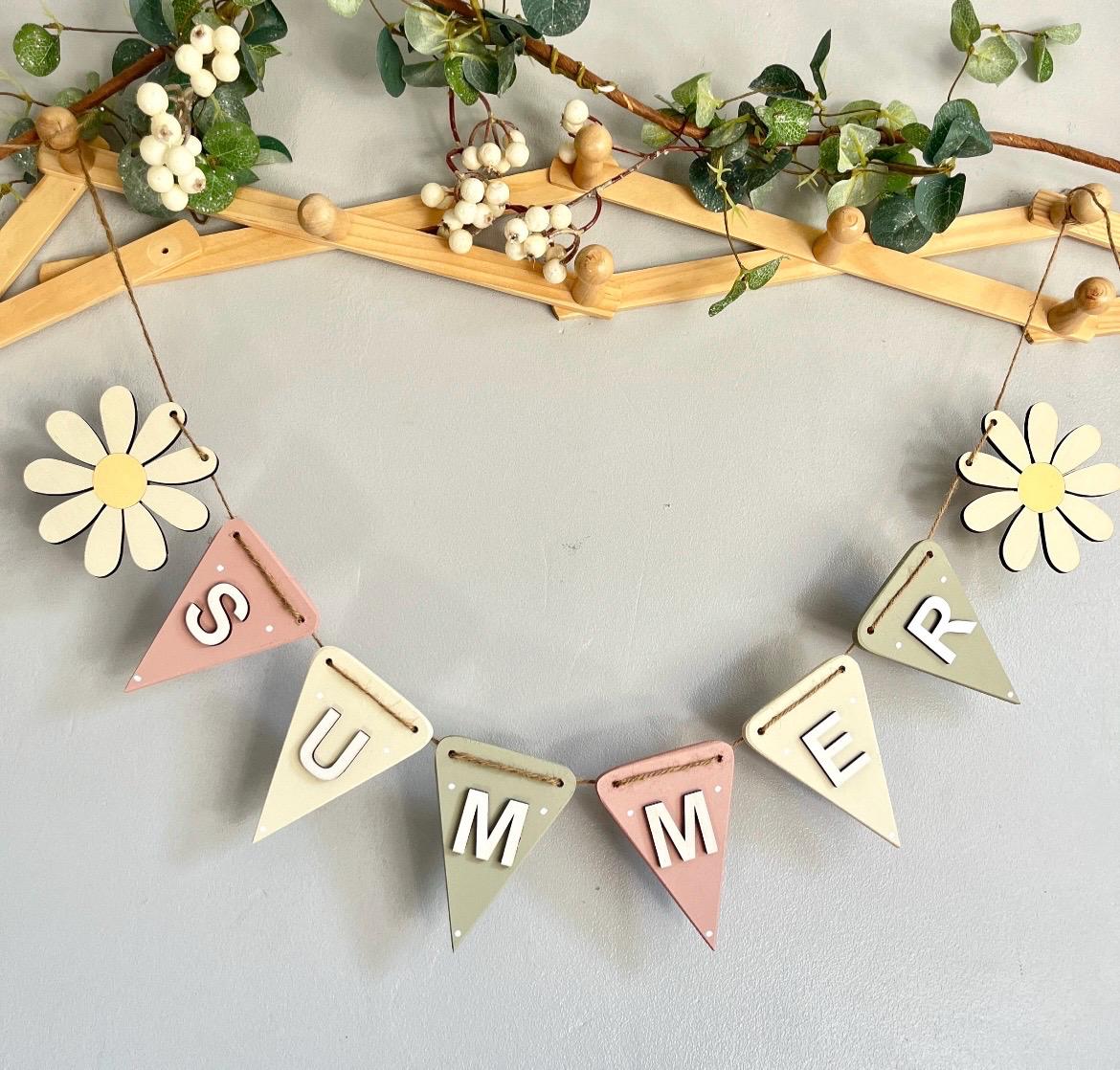 Floral Daisy Wooden Bunting bright Summer Garland Wedding Party Decor custom flower banner gift for daughter home decoration garland